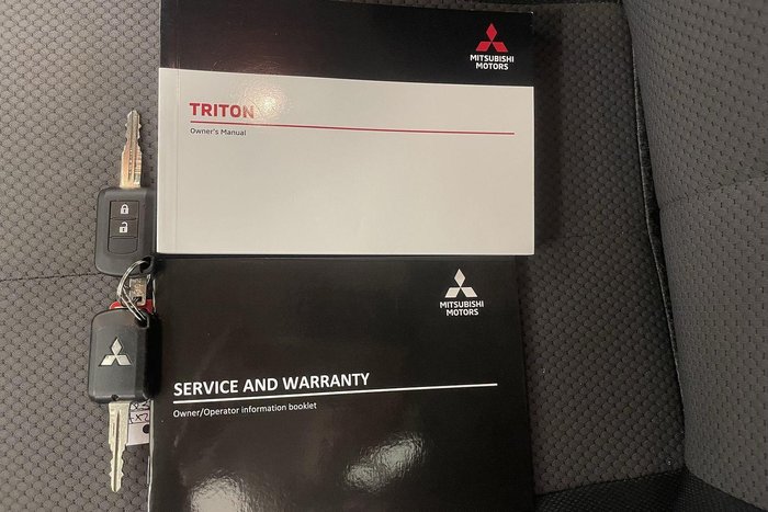 2022 Mitsubishi Triton GLX MR MY22 4x2 White