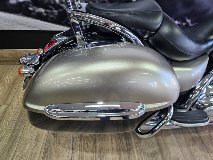 2010 Kawasaki VULCAN 1700 NOMAD Black