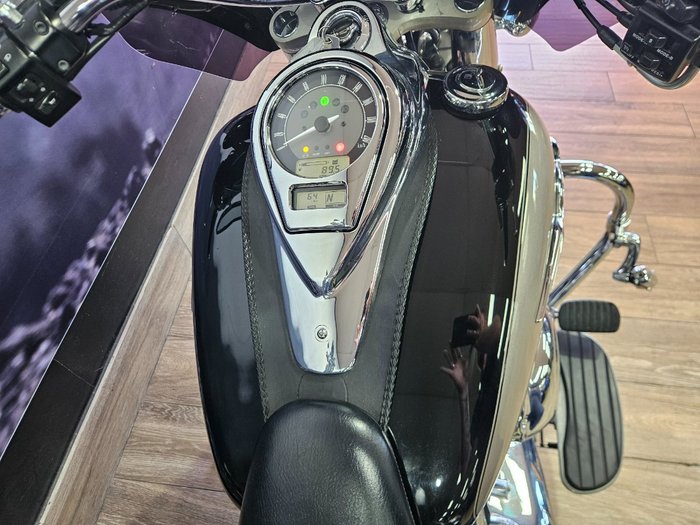 2010 Kawasaki VULCAN 1700 NOMAD Black