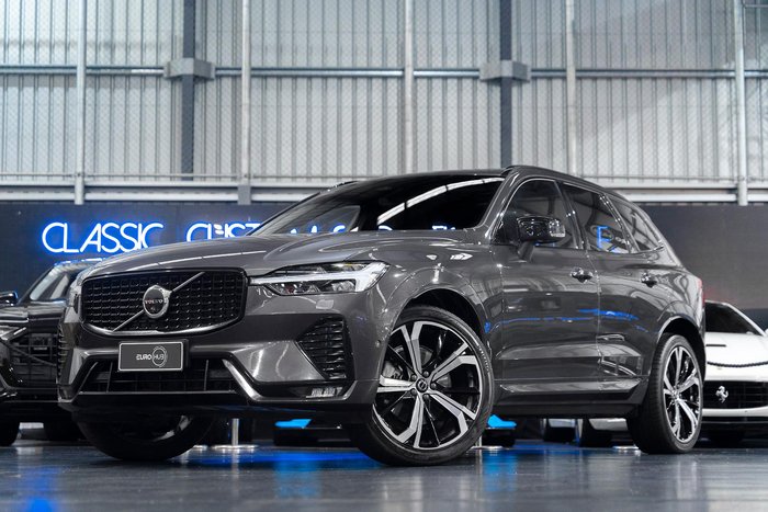 2021 Volvo XC60 B6 R-Design
