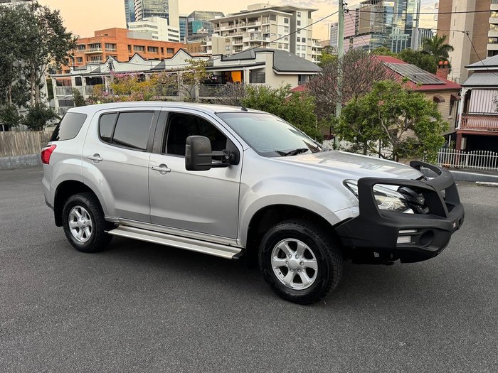 2020 Isuzu MU-X LS-M