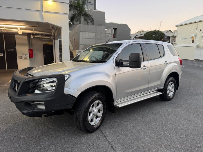 2020 Isuzu MU-X LS-M