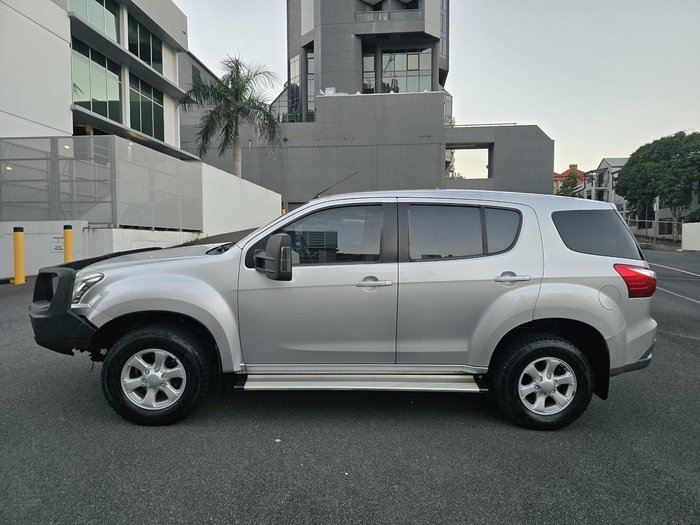 2020 Isuzu MU-X LS-M