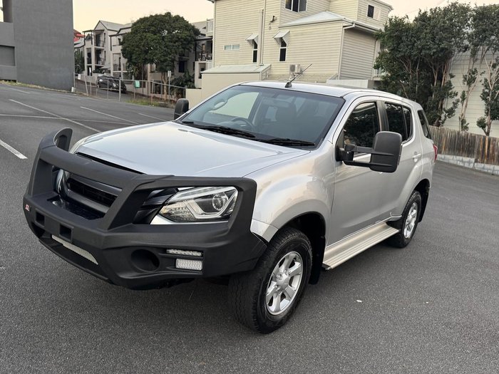 2020 Isuzu MU-X LS-M