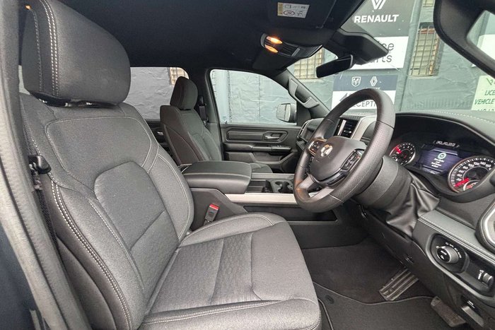 2026 RAM 1500 Express Black Edition Hurricane SO