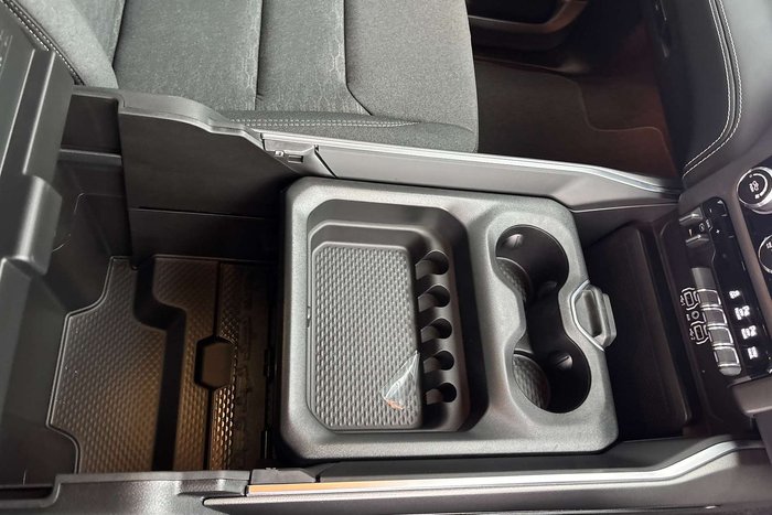 2026 RAM 1500 Express Black Edition Hurricane SO