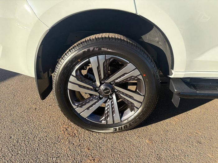 2025 Isuzu MU-X LS-T