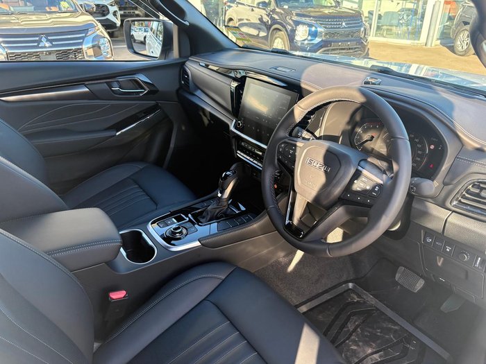 2025 Isuzu MU-X LS-T