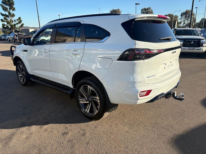 2025 Isuzu MU-X LS-T