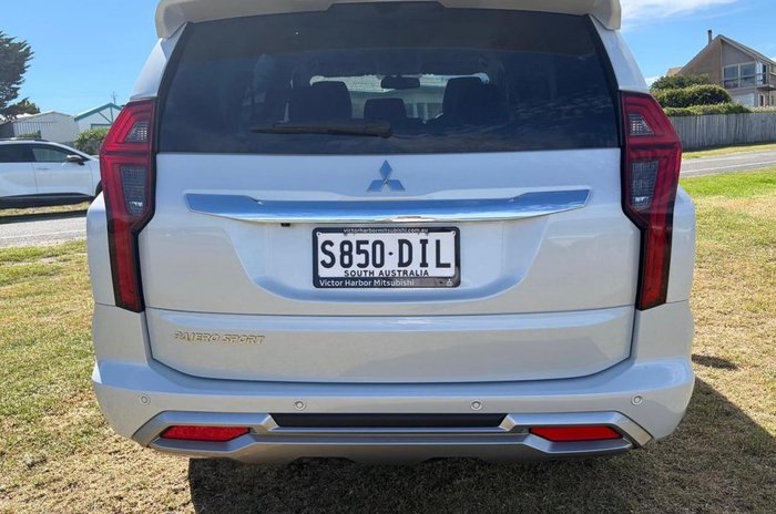 2024 Mitsubishi Pajero Sport GLS