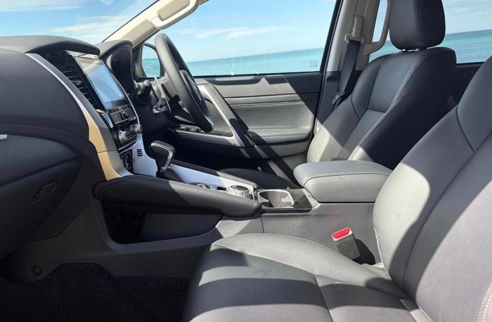 2024 Mitsubishi Pajero Sport GLS