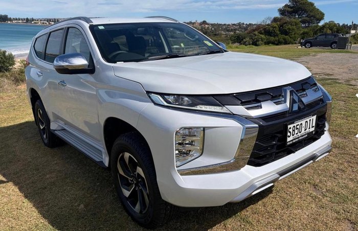 2024 Mitsubishi Pajero Sport GLS