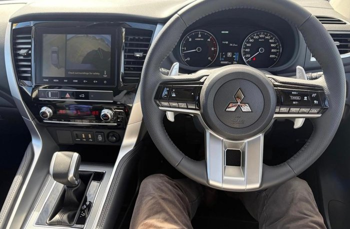 2024 Mitsubishi Pajero Sport GLS