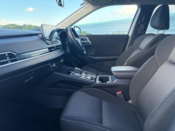 2023 Mitsubishi Outlander LS