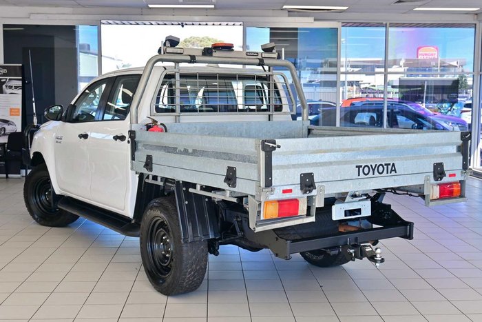 2022 Toyota Hilux SR