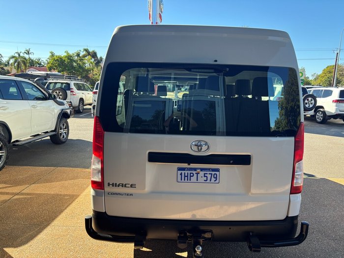 2022 Toyota HIACE Commuter Bus DSL AT (White Only)