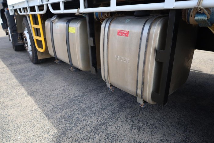 2022 Isuzu F Series FYJ300-350 White