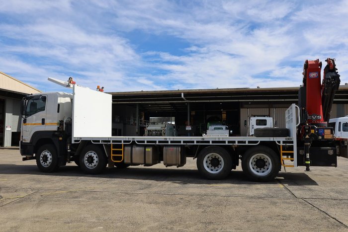 2022 Isuzu F Series FYJ300-350 White