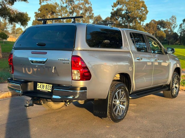 2019 Toyota Hilux SR5