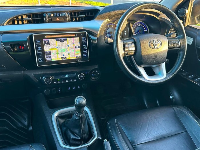 2019 Toyota Hilux SR5