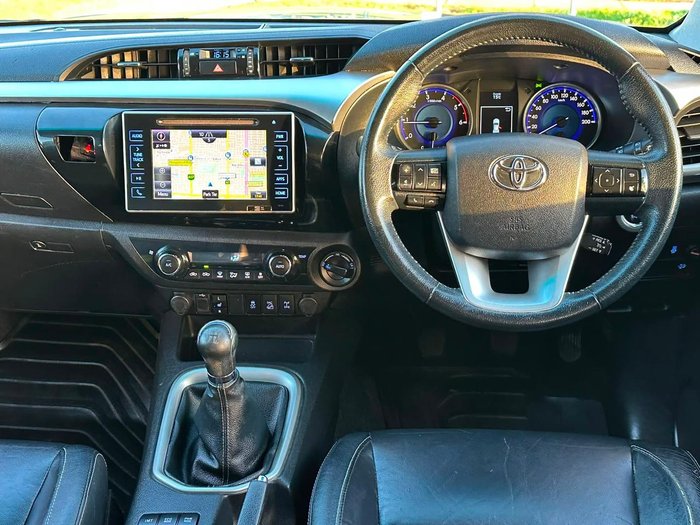 2019 Toyota Hilux SR5