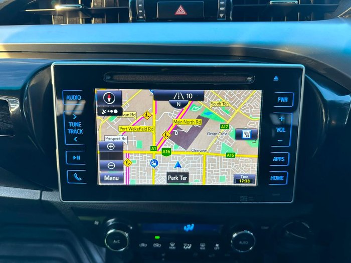 2019 Toyota Hilux SR5