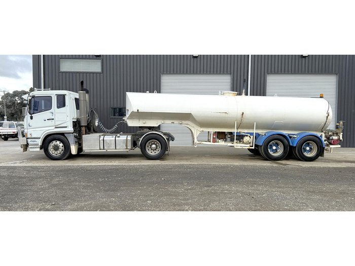 2000 MITSUBISHI TRUCK & WATER TANKER COMBO Fp500