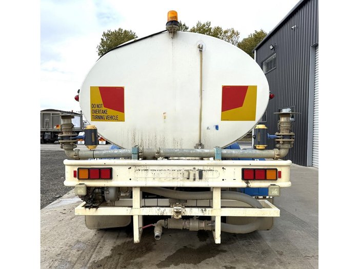 2000 Mitsubishi Fp500