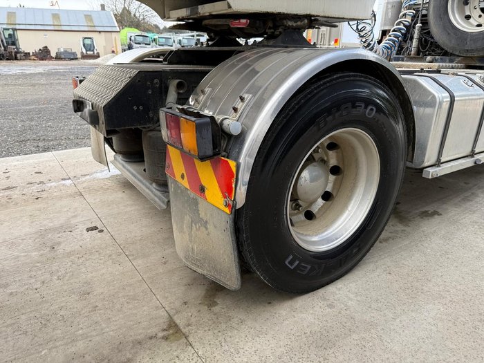 2000 MITSUBISHI TRUCK & WATER TANKER COMBO Fp500
