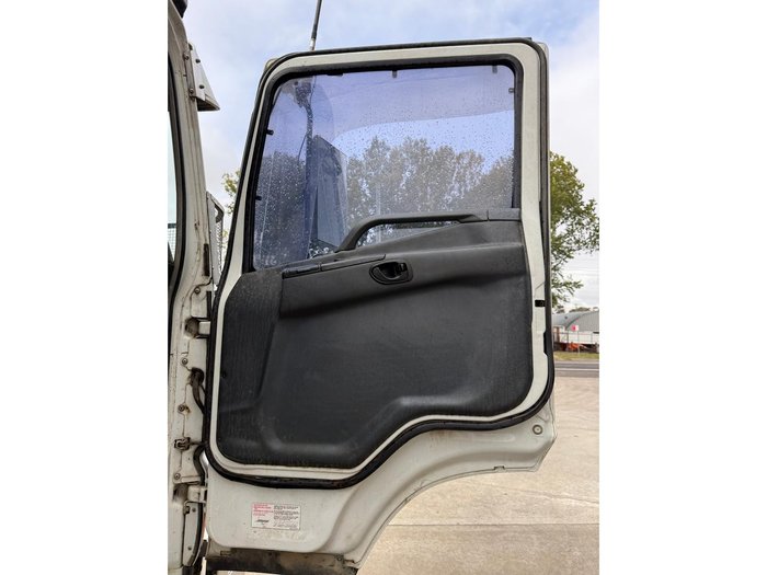 2000 MITSUBISHI TRUCK & WATER TANKER COMBO Fp500