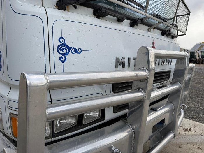 2000 MITSUBISHI TRUCK & WATER TANKER COMBO Fp500