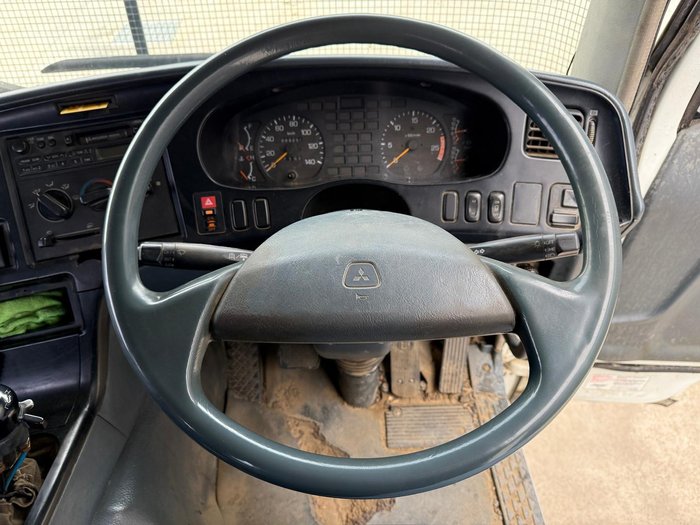2000 Mitsubishi Fp500