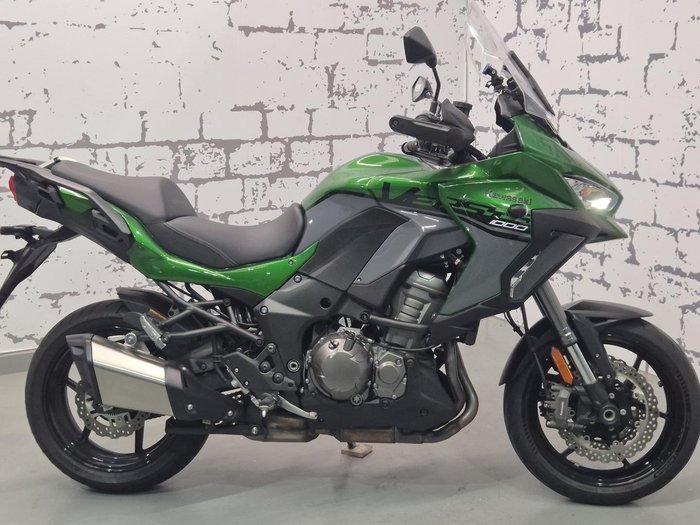 2019 Kawasaki Versys 1000 SE Versys Green