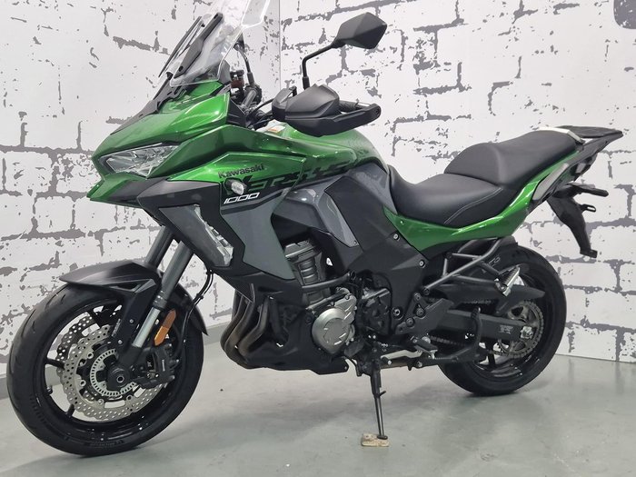 2019 Kawasaki Versys 1000 SE Versys Green
