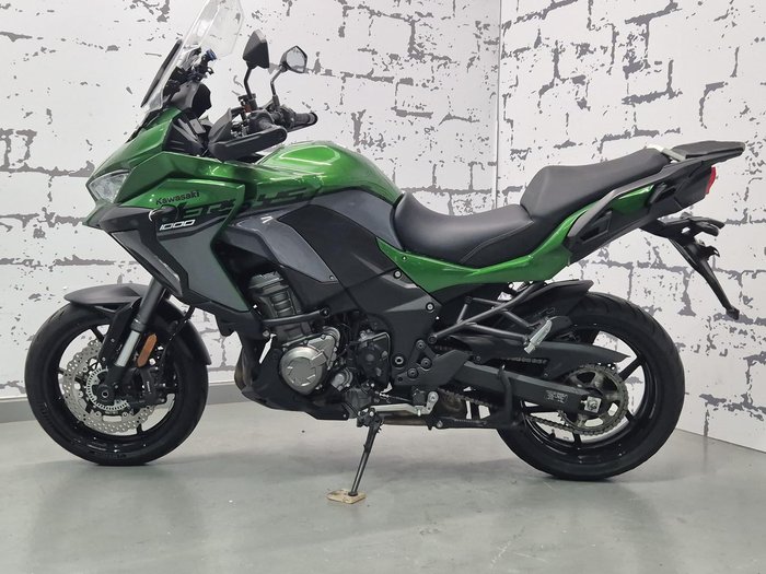 2019 Kawasaki Versys 1000 SE Versys Green