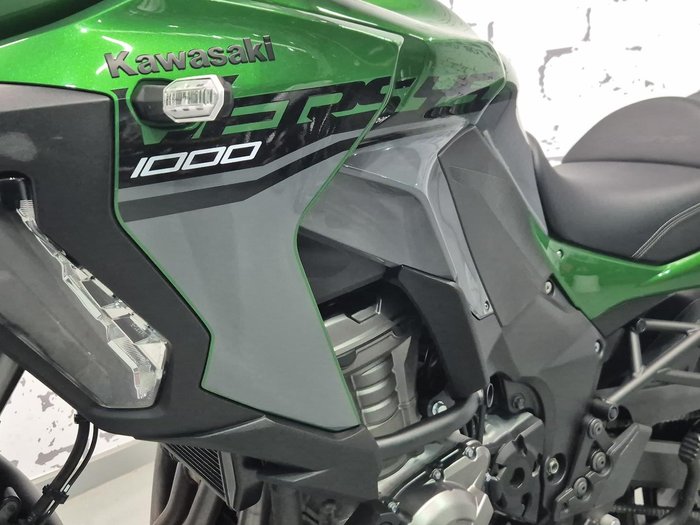 2019 Kawasaki Versys 1000 SE Versys Green