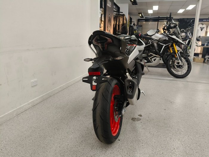 2026 CFMOTO 450 SR ABS Black