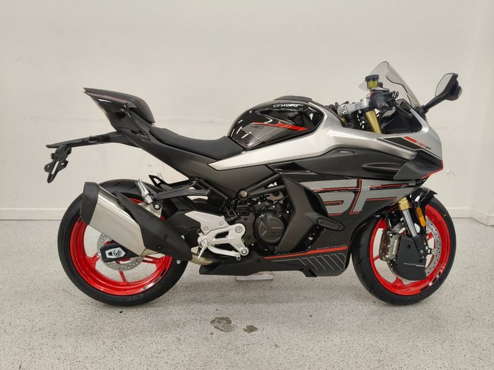 2026 CFMOTO 450 SR ABS Black