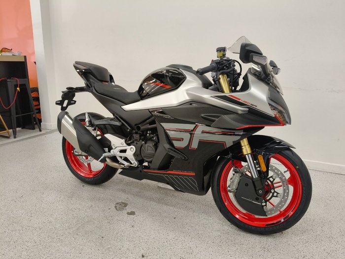 2026 CFMOTO 450 SR ABS Black