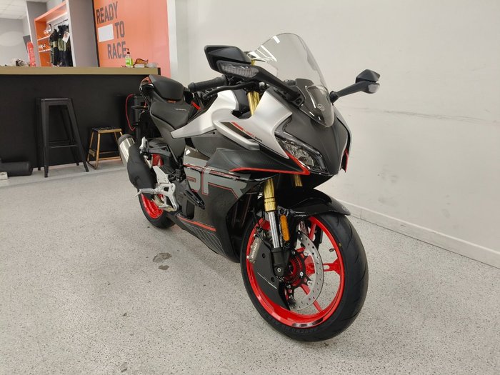 2026 CFMOTO 450 SR ABS Black