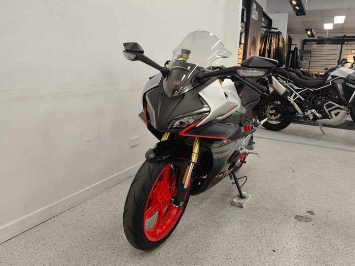 2026 CFMOTO 450 SR ABS Black