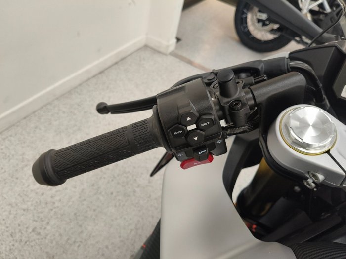 2026 CFMOTO 450 SR ABS Black