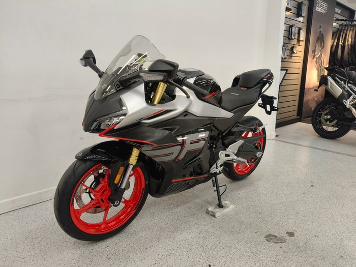 2026 CFMOTO 450 SR ABS Black