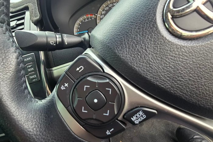 2013 Toyota Camry ATARA R
