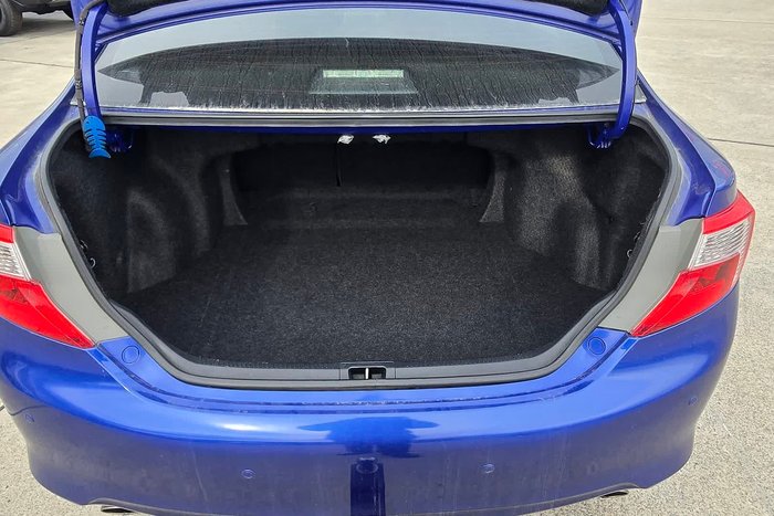 2013 Toyota Camry ATARA R