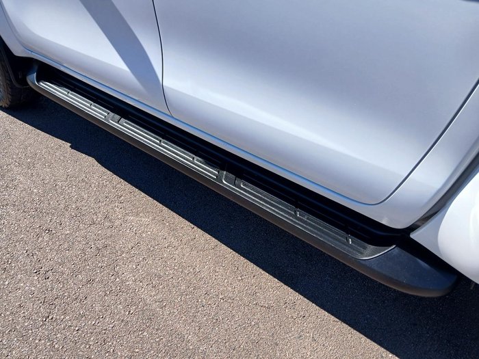 2023 Toyota Hilux SR