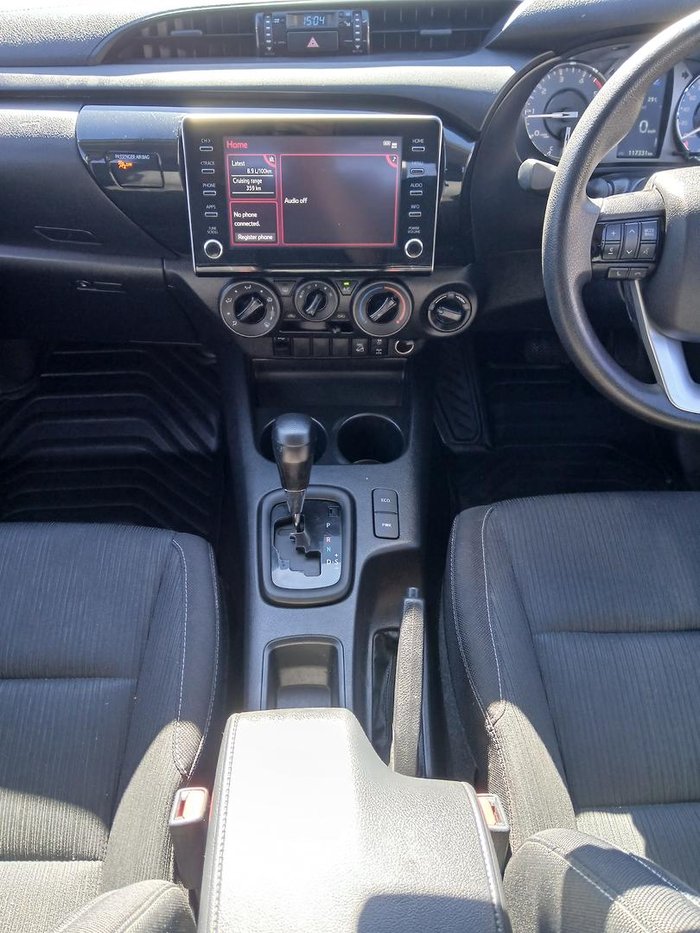 2023 Toyota Hilux SR
