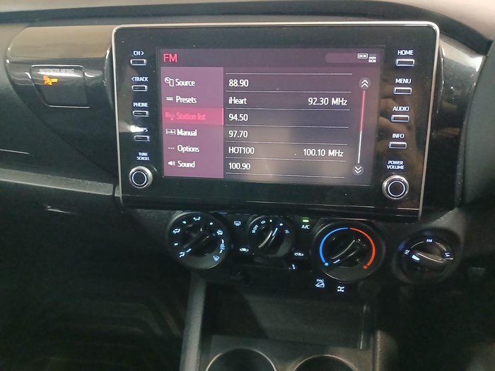 2023 Toyota Hilux SR