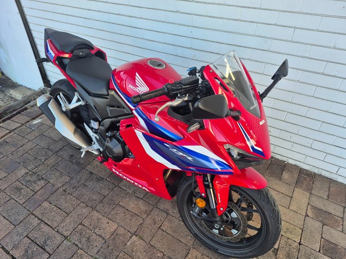2025 Honda CBR500RA (ABS) LAMS RED