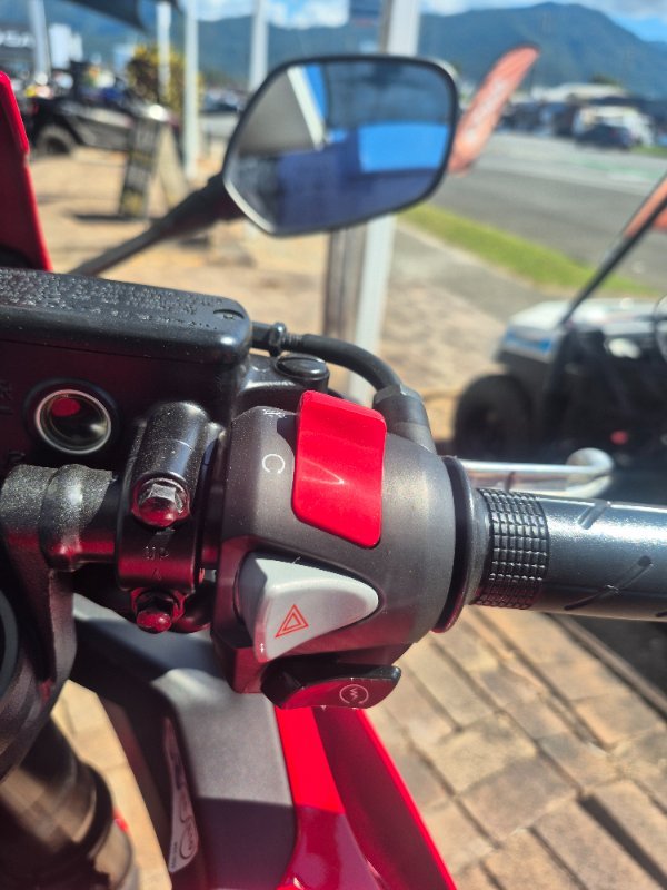 2025 Honda CBR500RA (ABS) LAMS RED